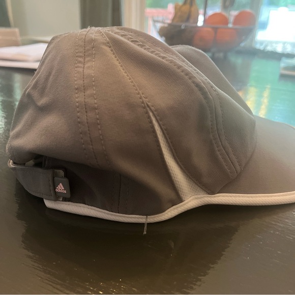 Adidas ladies hat - Picture 5 of 8